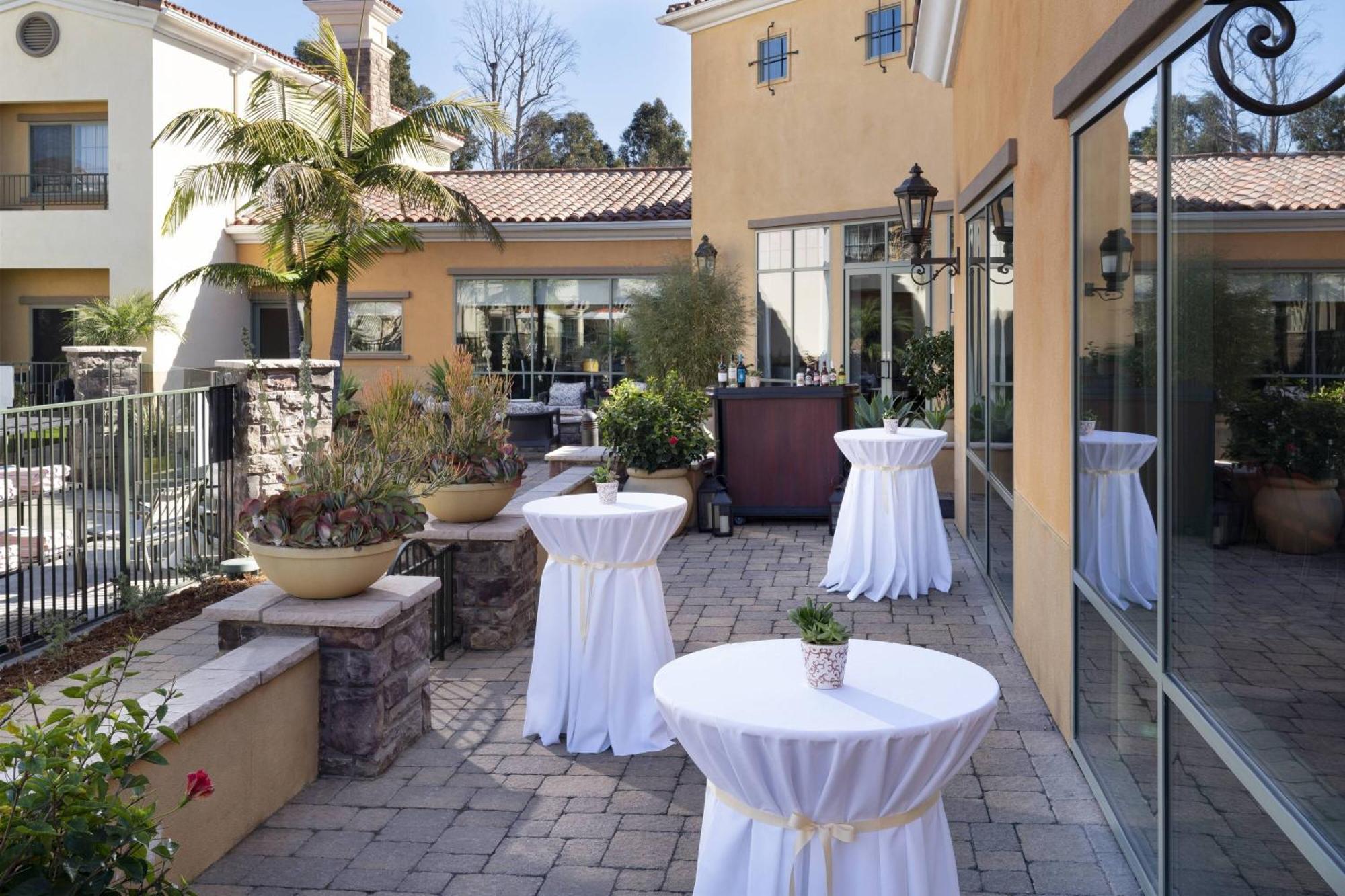 Courtyard By Marriott Santa Barbara Goleta Hotell Eksteriør bilde