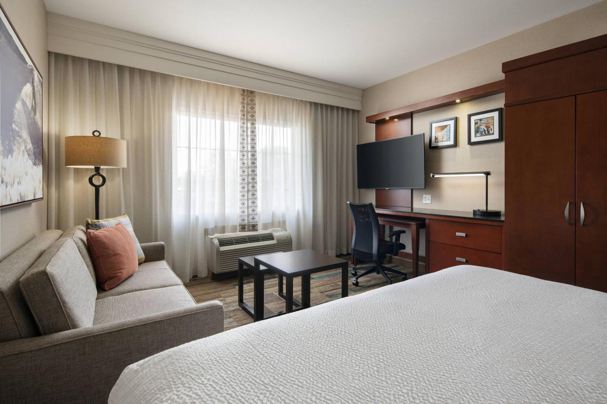 Courtyard By Marriott Santa Barbara Goleta Hotell Eksteriør bilde