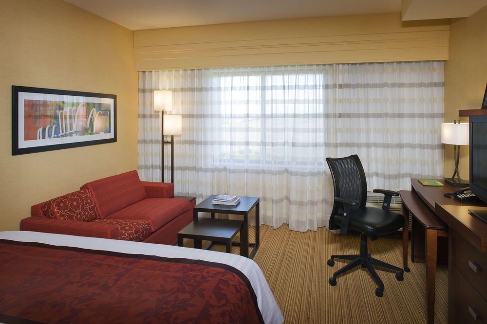 Courtyard By Marriott Santa Barbara Goleta Hotell Eksteriør bilde