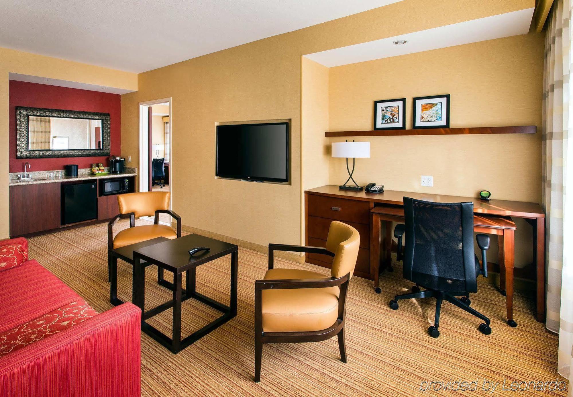 Courtyard By Marriott Santa Barbara Goleta Hotell Eksteriør bilde